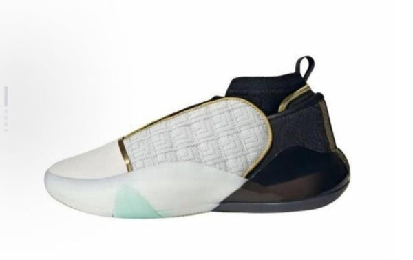 838-11 Sneakers White/Black IH7561