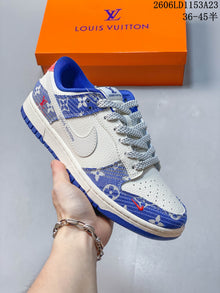 Nike SB Dunk Low Stüssy-Style Sneakers, Light Gray FC1688-206