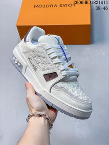 Louis Vuitton Trainer Low-Top Sneakers, White, 2606HHD1821A11