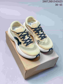 On Cloudmonster 3 Hyper Running Sneakers Cream Navy