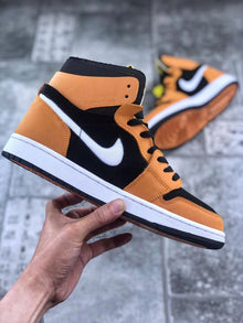 Jordan 1 Zoom CMFT Monarch Orange Sneakers CT0978-002