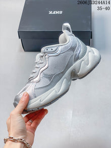 SMFK Future Ripple Low-Top Sneakers in Silver and White