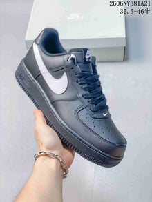 Nike Air Force 1 ’07 LV8 Low-Top Sneakers IV3222-400