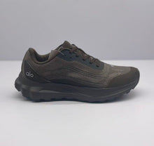 Alo Dark Brown Low-Top Sneakers