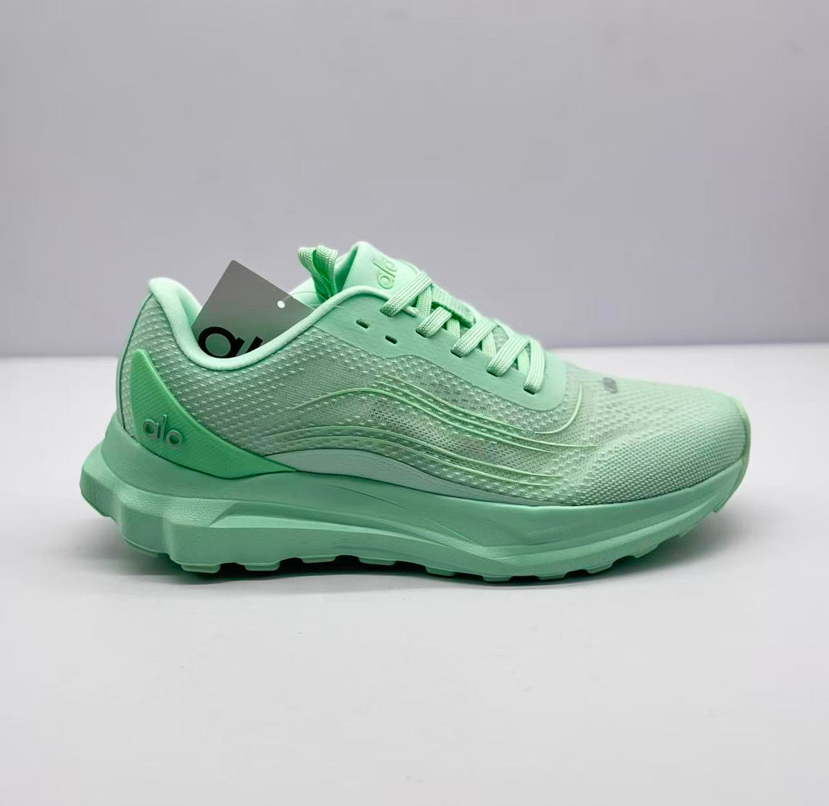 Alo Runner Sneakers Light Green