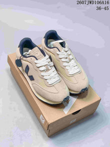 VEJA Rio Branco Alveomesh Beige and Navy Sneakers