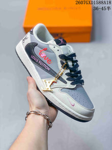 Jordan 1 Low OG SP Military Blue Low-Top Sneakers