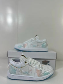Jordan Air Jordan 1 Low SE Steam Puppet White Sneakers FN8901-164