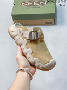 KEEN Hyperport Clog Leather Closed-Toe Mule