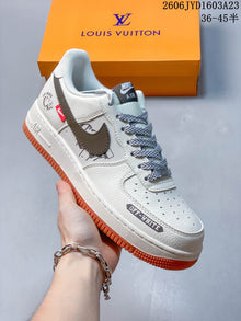 Nike Air Force 1 '07 Low Graphic Sneakers