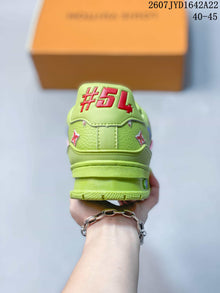 Louis Vuitton Trainer Low-Top Sneakers in Green 2607JYD1642A22