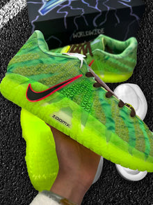 Nike HV9924-700 Halloween Green Sneakers