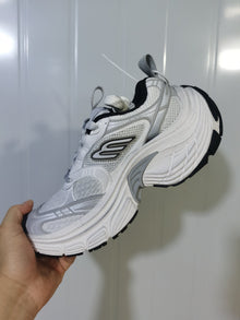 Skechers 0110 White Black Mesh Sneakers
