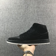 Jordan Air Jordan 1 Mid Black White 554724-001 Sneakers