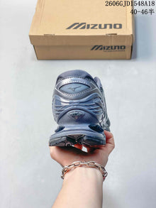 Mizuno Prophecy 8 Mesh Running Shoes in Metallic Gray