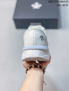 Descente Traxis Sneakers White 2607JVD266A26