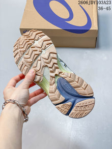 ASICS Gel-Kahana 8 Trail Sneakers in Cream and Navy