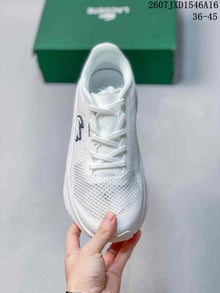 Lacoste Neo Run Low-Top Sneakers White JXD1546A16