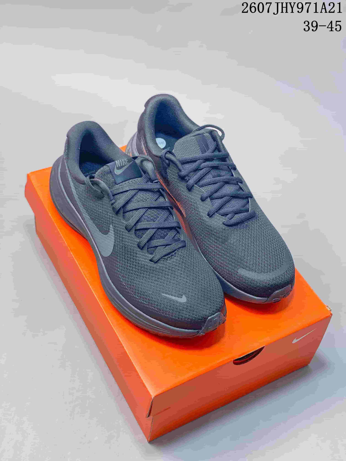 Nike Vomero 18 Running Sneakers Black 2607JHY971A21