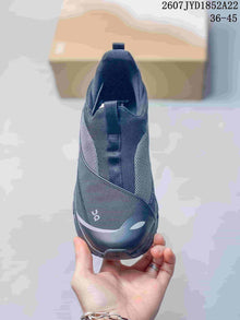 On Cloud X 4 Low-Top Sneakers Black 2607 TYD1852A22