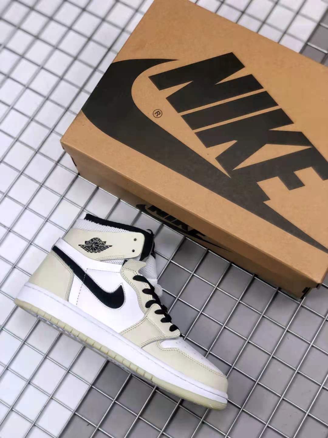 Nike Air Jordan 1 Zoom Comfort Sneakers White Gray Black CT0979-002