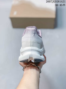 On Cloudtilt Women's Low-Top Sneakers White Lilac 2607TGD261A21