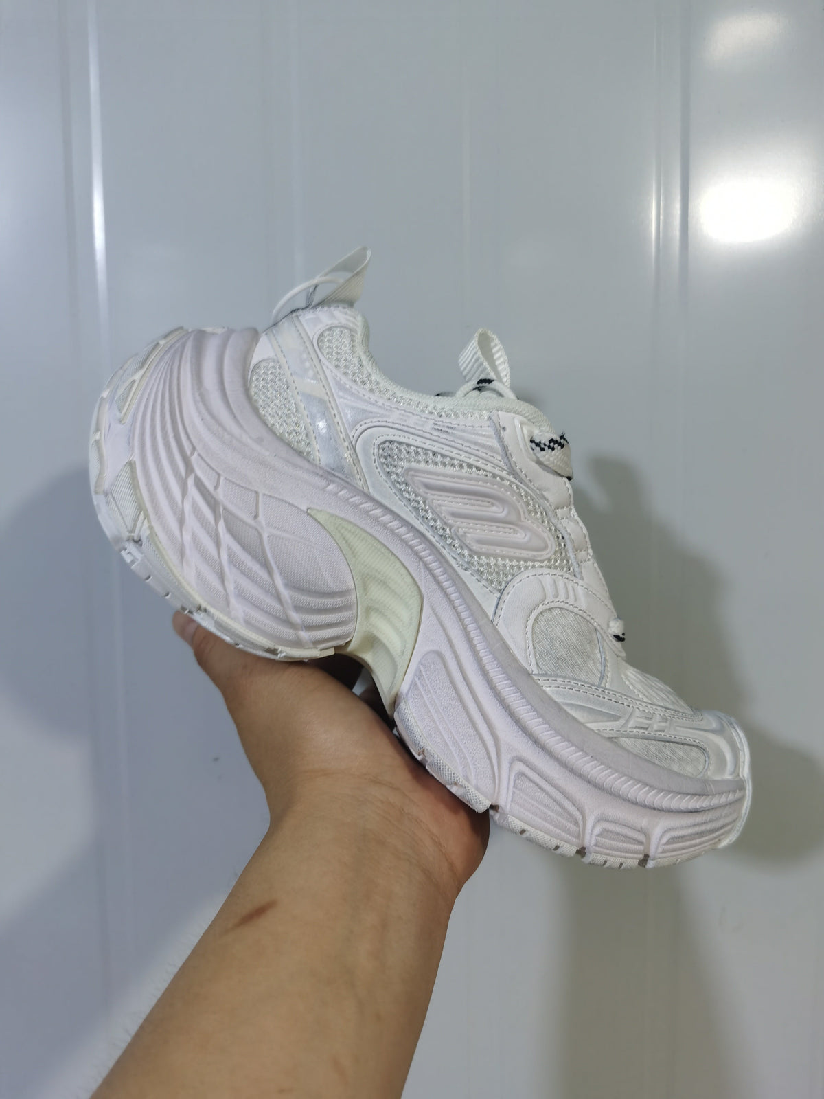9000 White Chunky Sneakers