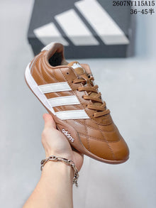 adidas Adiracer Low-Top Sneakers Brown White HQ9130