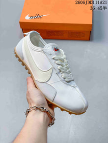 Nike Moon Shoe OG Summit White Low-Top Sneakers IW0955-100