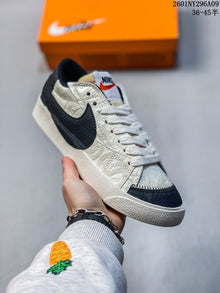 Nike Blazer Low '77 Jumbo Patterned Sneakers