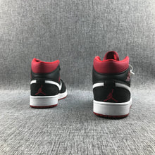Jordan Air Jordan 1 Mid Black Red Sneakers 554724-020