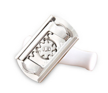 Adjustable Jar & Bottle Opener