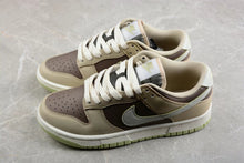 Nike SB Dunk Low Sneakers Beige Brown FB4961-012