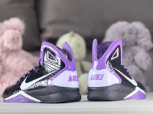Nike Hyperdunk 2010 Kids Basketball Shoes, Black and Purple