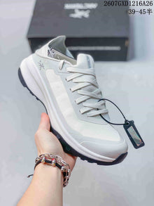 Arc'teryx Sylan Low-Top Trail Running Sneakers White