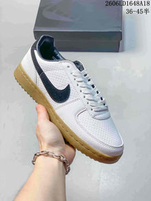 Nike Field General 82 SP Low-Top Sneakers