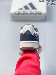 Adidas Wcard Adv Low-Top Sneakers IH0961