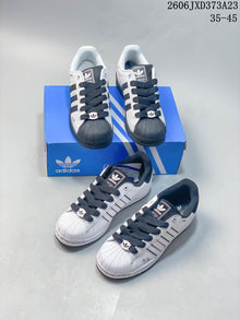 Adidas Originals Superstar Panda Low-Top Sneakers JXD373A23