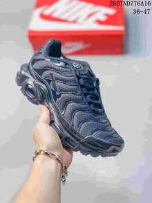 Nike Air Max Plus Sneakers Black 2607ND776A16