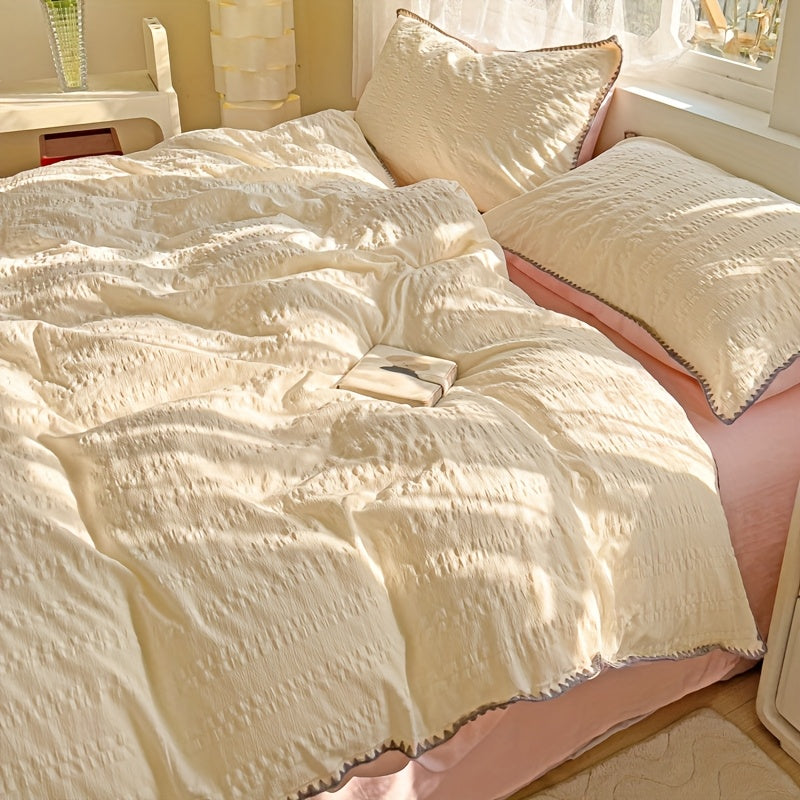 Minimally Designed Four Piece Bedding With Ruffled Edges And A Washable Duvet Cover For All Seasons, Including One Duvet Cover, One Bed Sheet, And Two Pillowcases, Without A Core