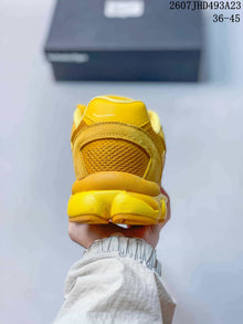Onitsuka Tiger TIGRUN Sneakers Yellow 2607JHD493A23