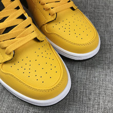 Jordan Air Jordan 1 Mid Yellow Black White 554724-700