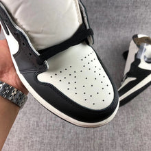 Jordan Air Jordan 1 High OG Dark Mocha Sneakers 555088-105