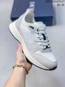 Dior B25 Runner Low-Top Sneakers White and Gray 2607JGD187A17