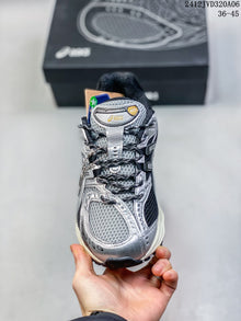 ASICS GEL-Nimbus 10.1 1203A543-400 Silver Running Shoes