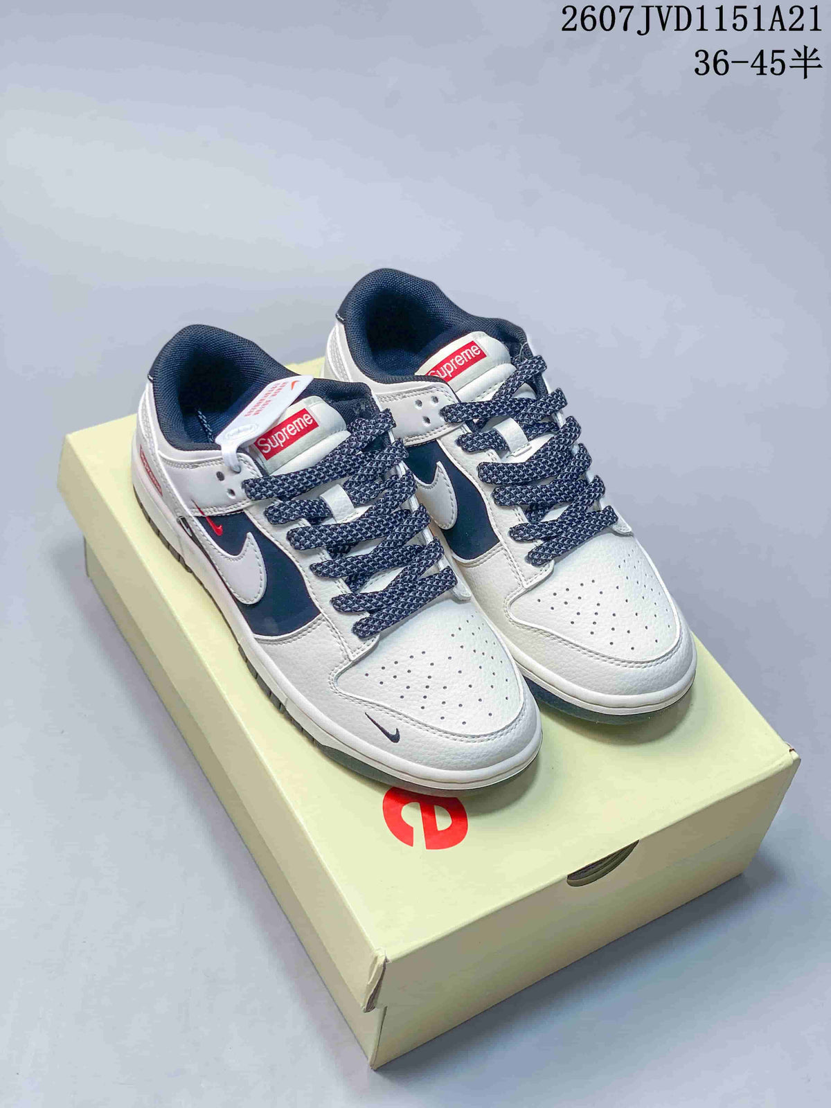 Nike Dunk Low Retro x Supreme White Navy Red 2607JVD1151A21