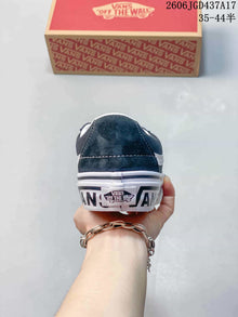 Vans SK8-Low Navy Suede Low-Top Sneakers VN0A4UUK6BT