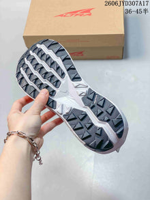 Altra Experience Wild 2 Men's Running Shoes Gray