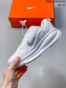 Nike Vomero 18 Men's Running Shoes, White