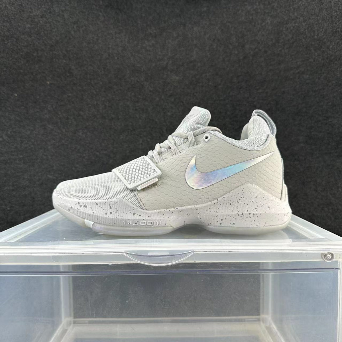 Nike Zoom Basketball Shoes in Gray and White